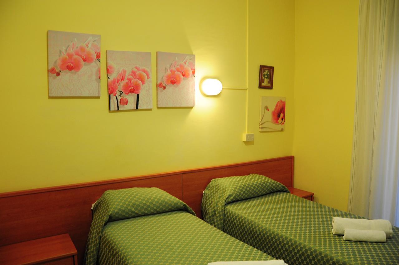 Albergo Casa Lupi Guidonia Montecelio Exterior photo